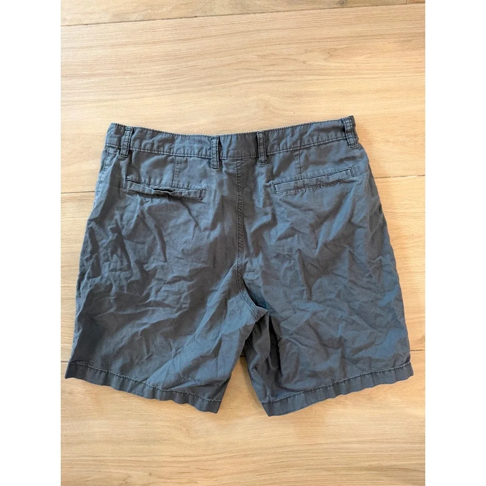 Patagonia Mens Organic Cotton Shorts Dark Grey Charcoal Size 34 P-6 Logo Hiking